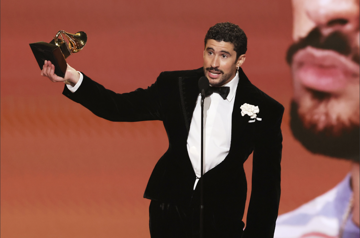 Bad Bunny triunfa en los Grammys; estas fueron las categorías que ganó