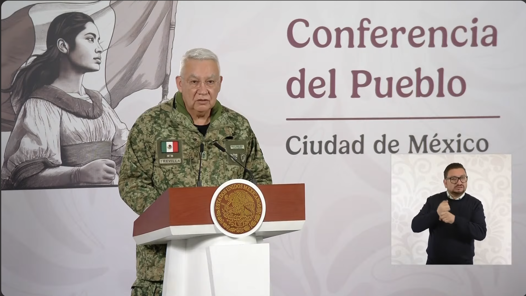 El secretario de la Defensa Nacional de México, rRicardo Trevilla Trejo, informa del operativo contra El Mencho