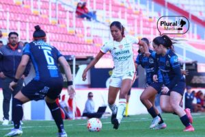 Necaxa vs Querétaro femenil- Jugadoras huyen por balacera en