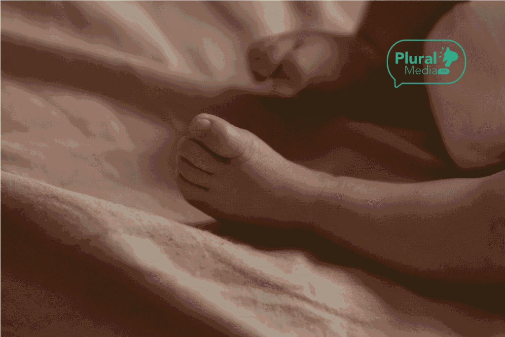 Pies de un bebé recién nacido