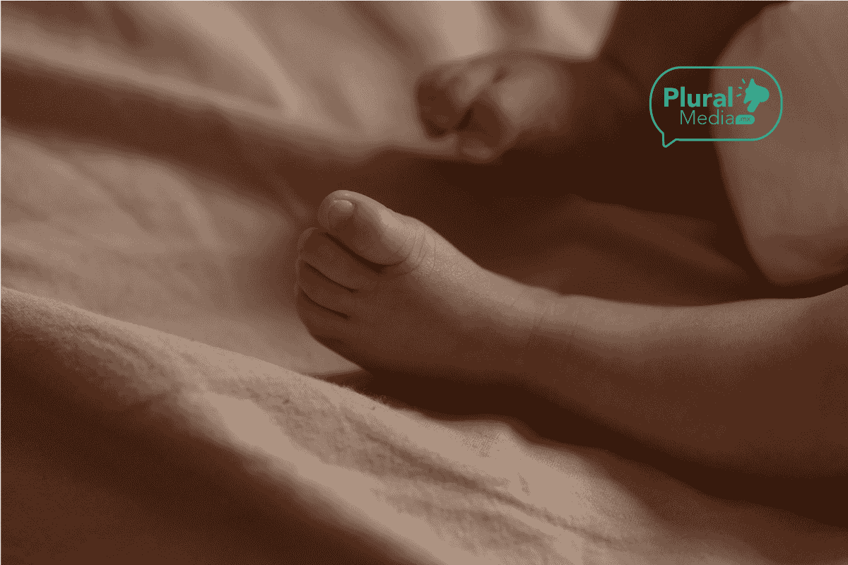 Pies de un bebé recién nacido